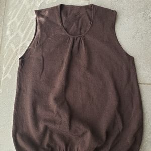 Club Monaco moka merino wool sleeveless vest S